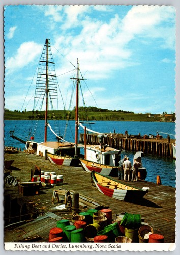 Lunenburg harbour fishing boat - lunenburg,